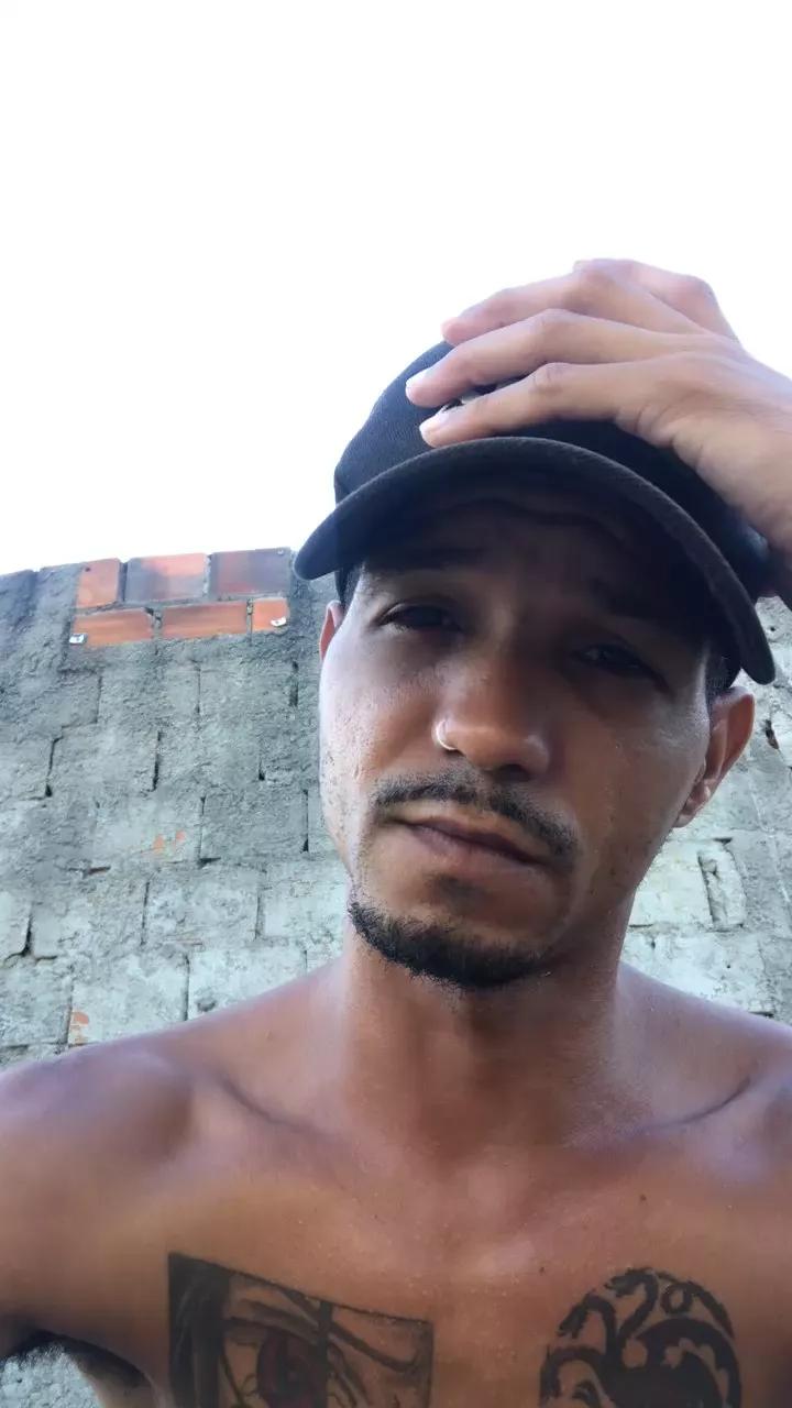 rodrigohot31 on Cam4 