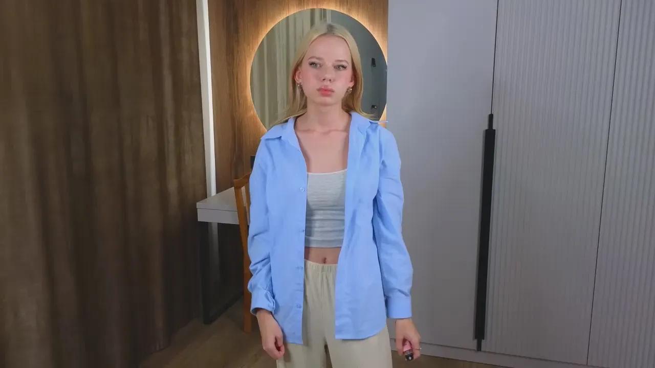 RozanneLapinta — Freechat on Cam4