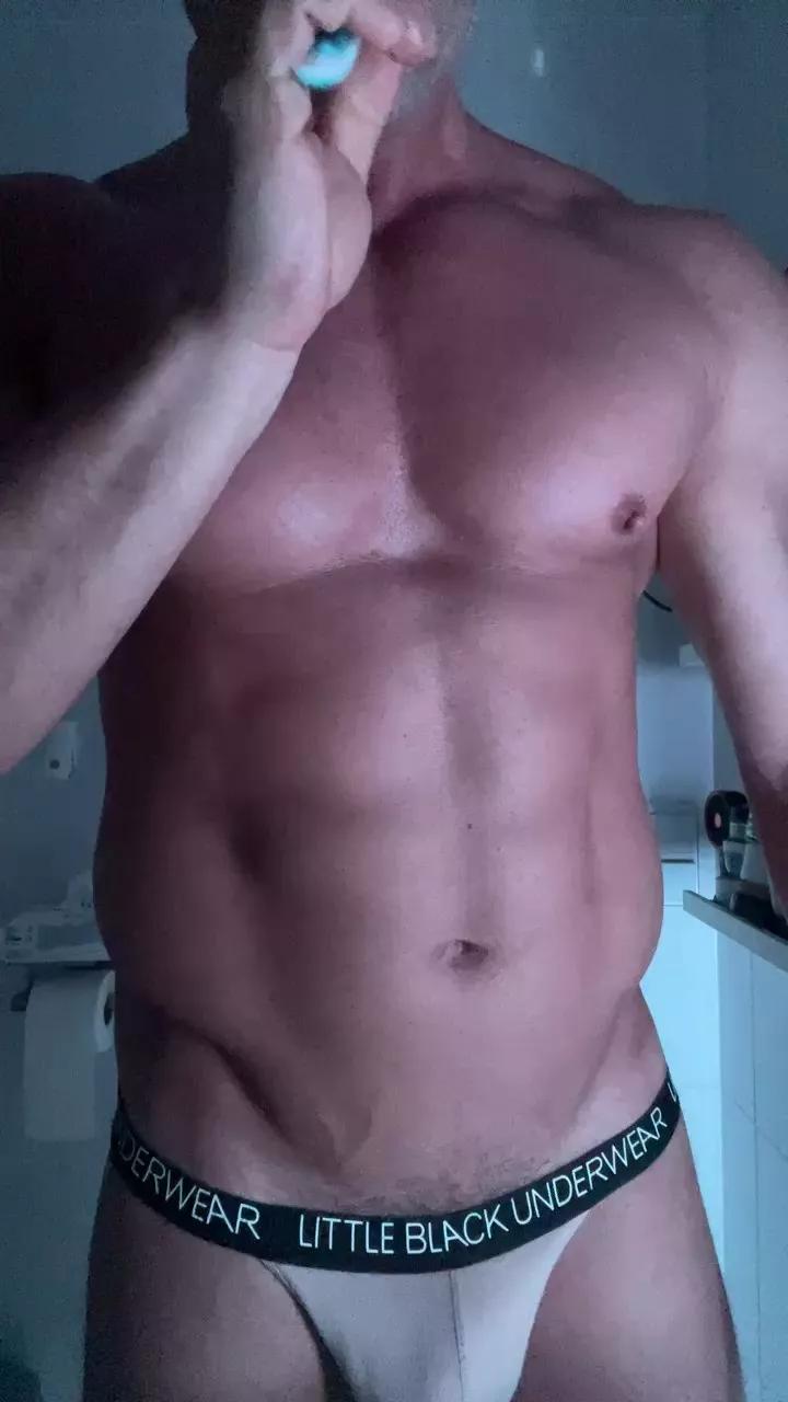 rubitoxxx3 on Cam4 