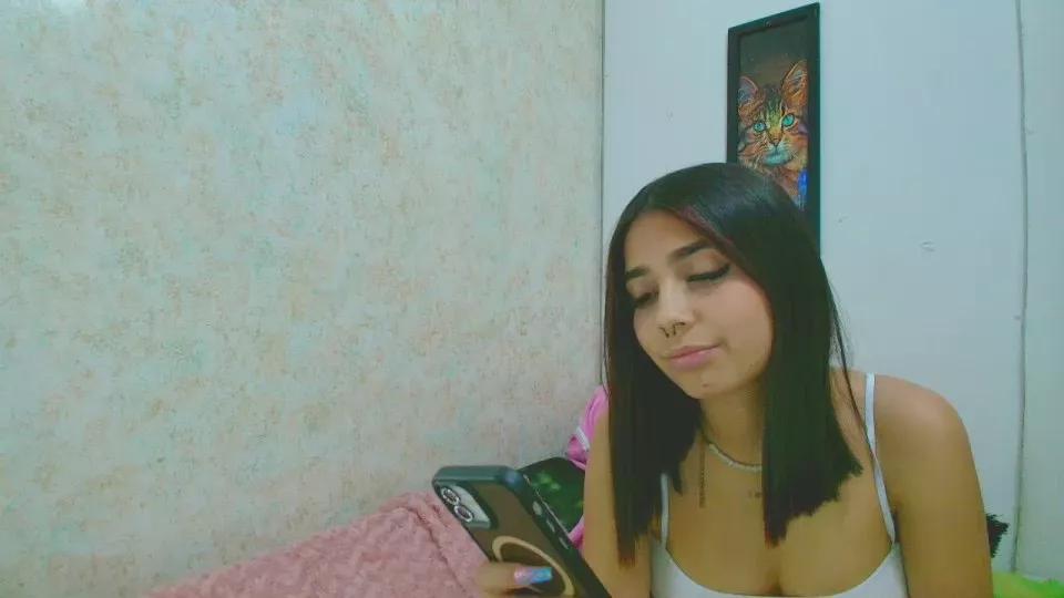RusseVioleta on Cam4 
