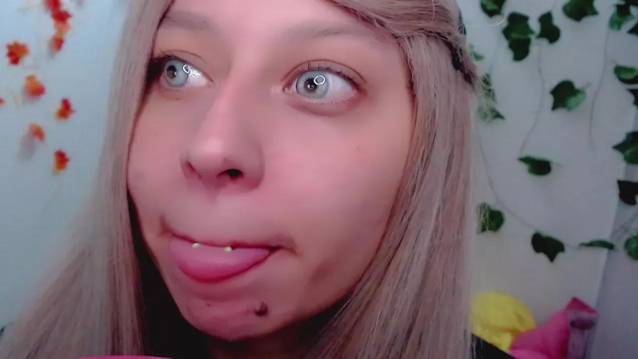 SabrinaOlson on Cam4 