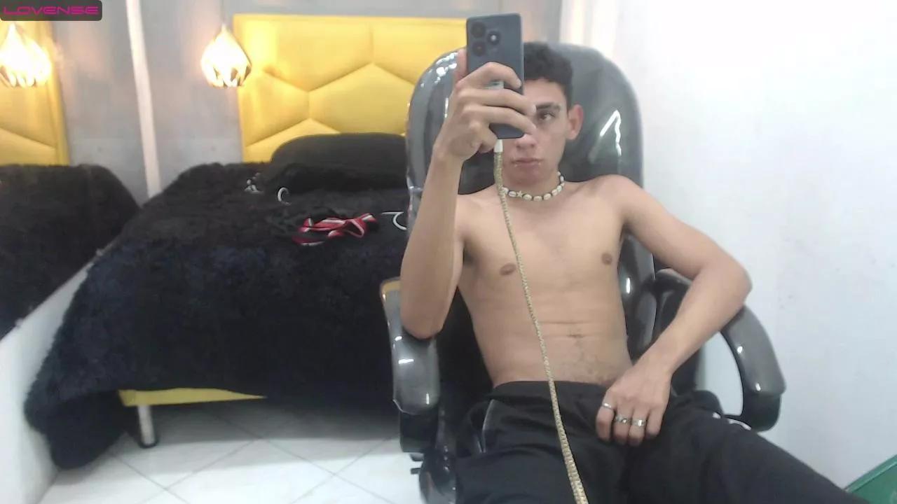 samael_leviatan on Cam4 