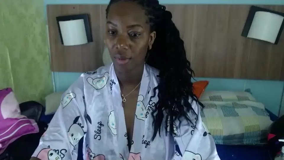 SaraMarks —  #bigass #squirt #masturbation #C2C #pussy #spanking #amateur