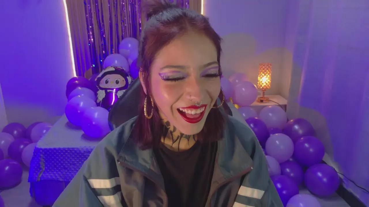 Scarllett_BDSM —  #squirt #bigass #armpits #schoolgirl #masturbation #amateur