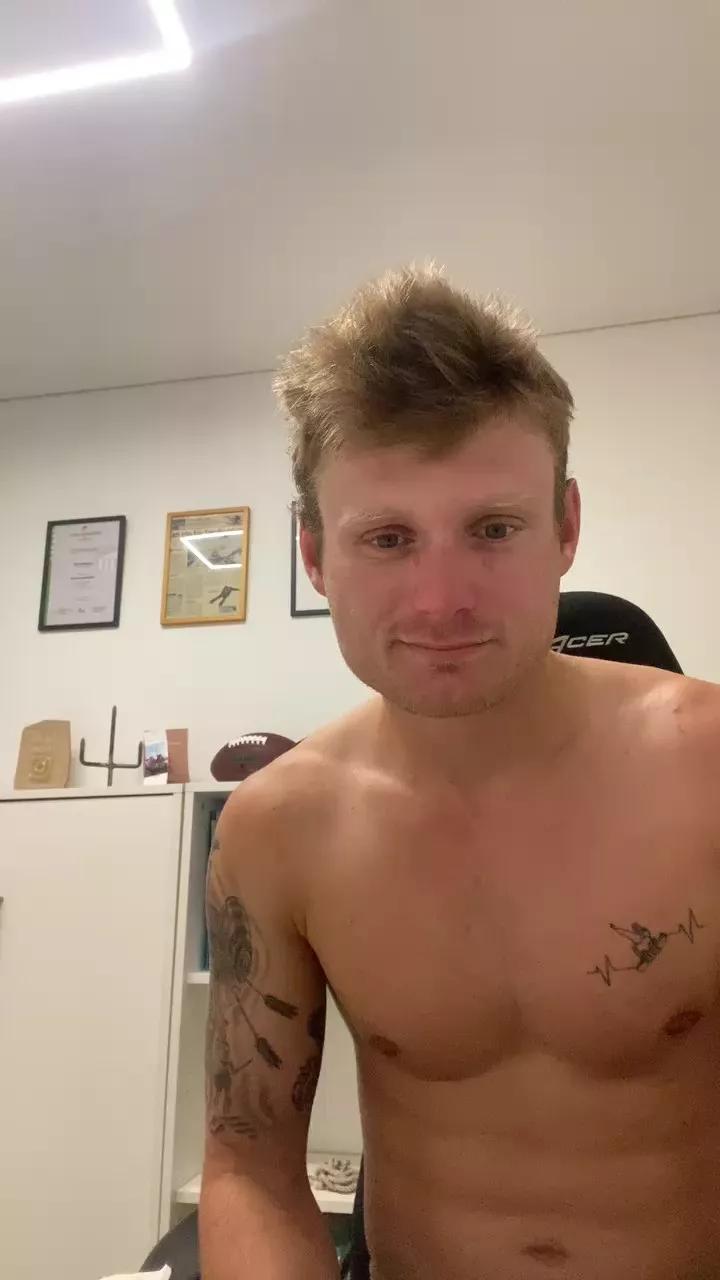 Sexyfreak1994 on Cam4 