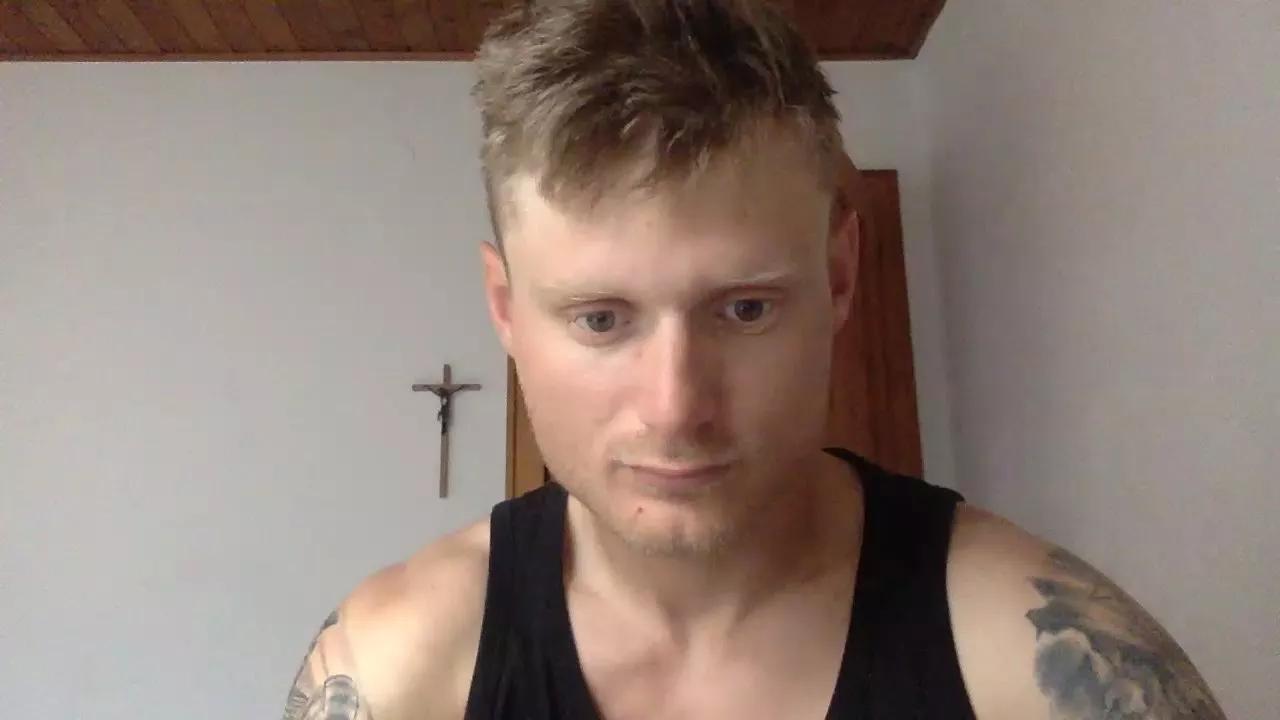 Sexyfreak1994 on Cam4 