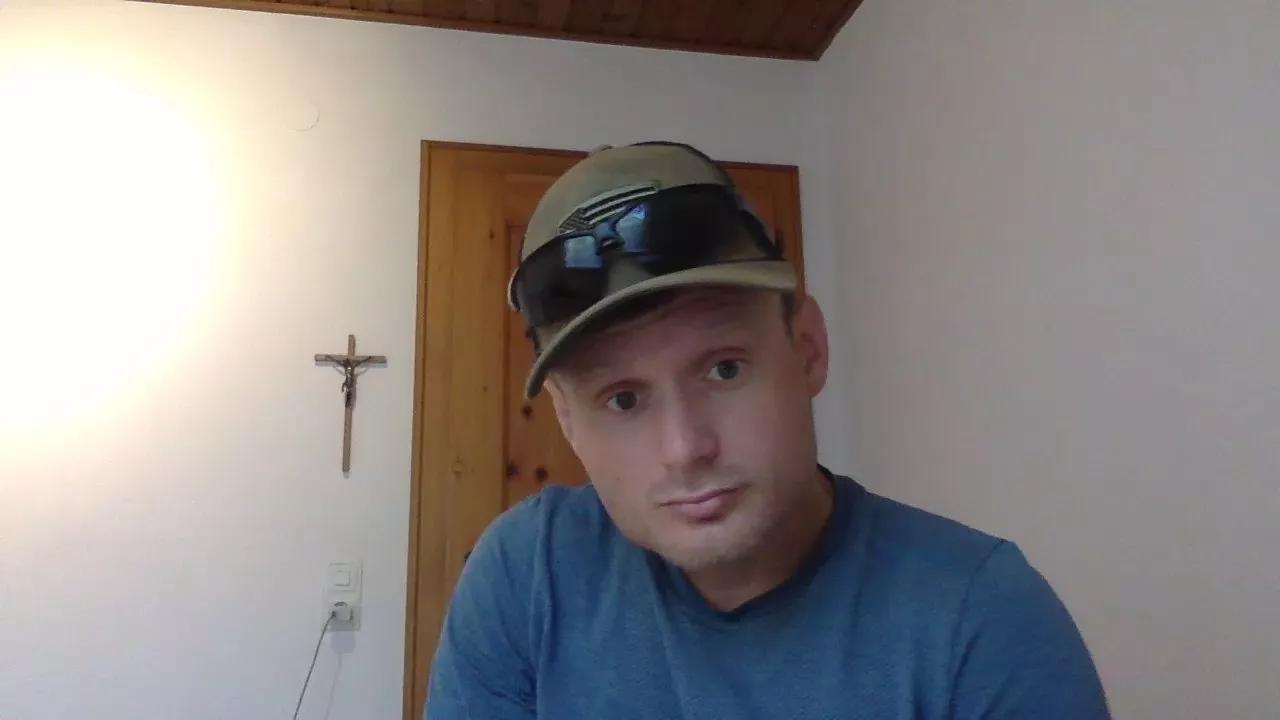 Sexyfreak1994 on Cam4 