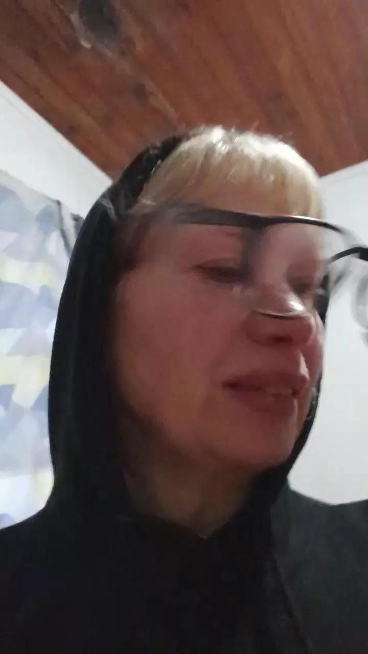Sexymilf69_ on Cam4 
