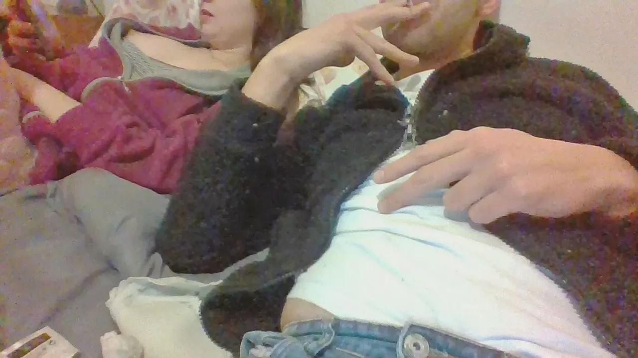 sexyteenandpapi on Cam4 