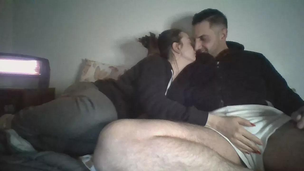 sexyteenandpapi on Cam4 