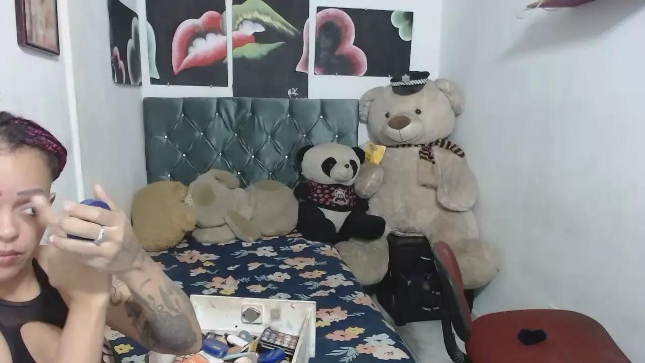 solyluna20222 on Cam4 