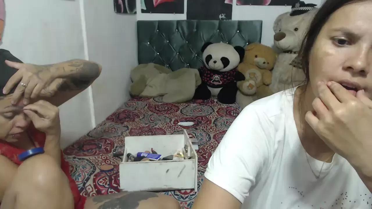 solyluna20222 on Cam4 