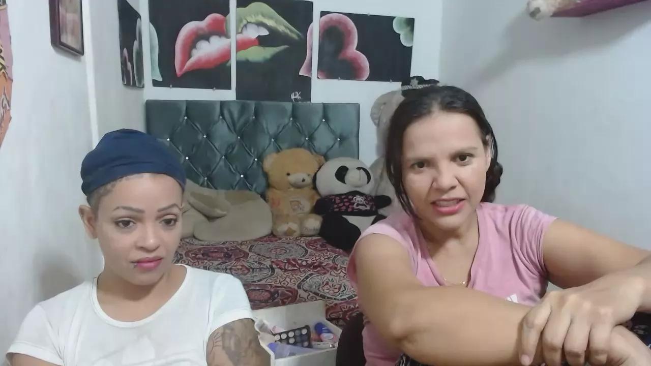 solyluna20222 on Cam4 
