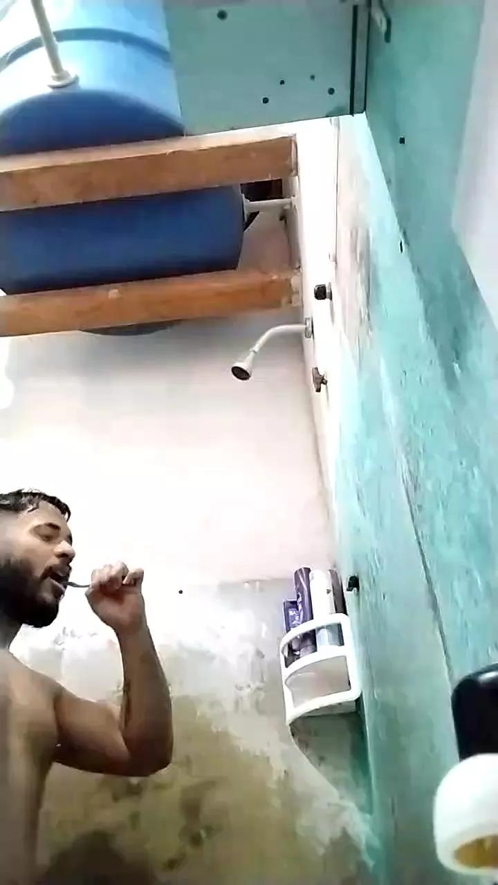 Spiderfindom on Cam4 