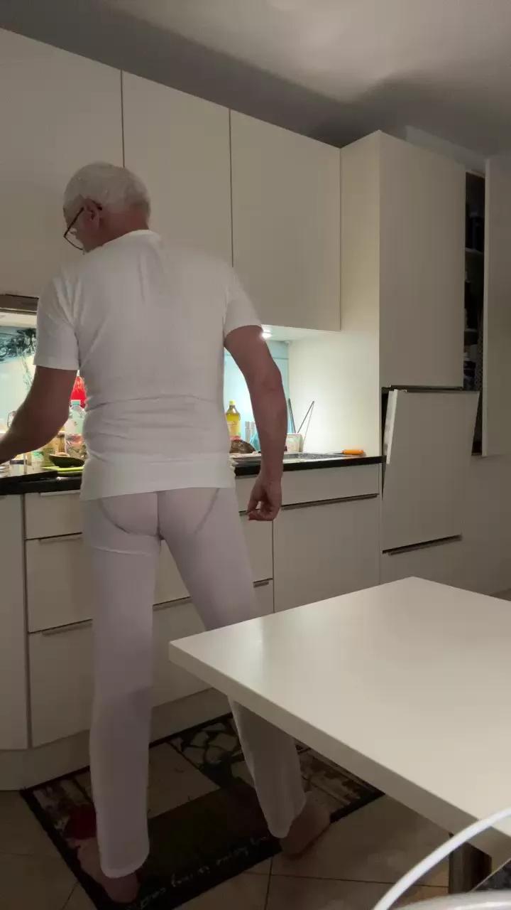 Strolch1707 on Cam4 