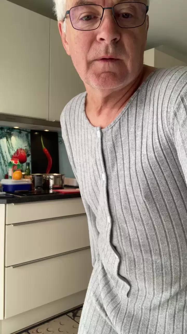 Strolch1707 on Cam4 