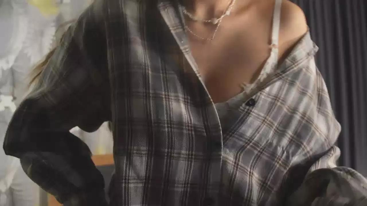 SunnivaEdwards on Cam4 