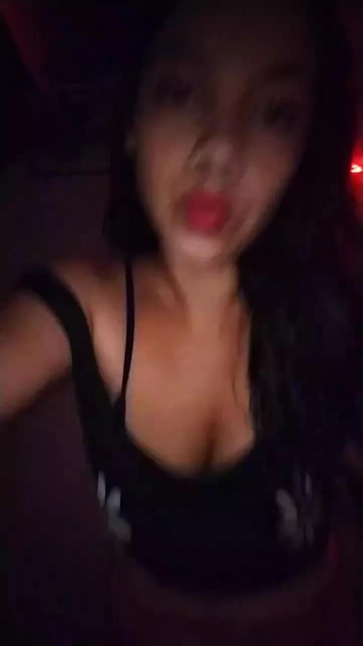 sweet_scarlett_ on Cam4 