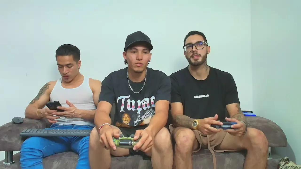 thebadboys01 — Freechat on Cam4