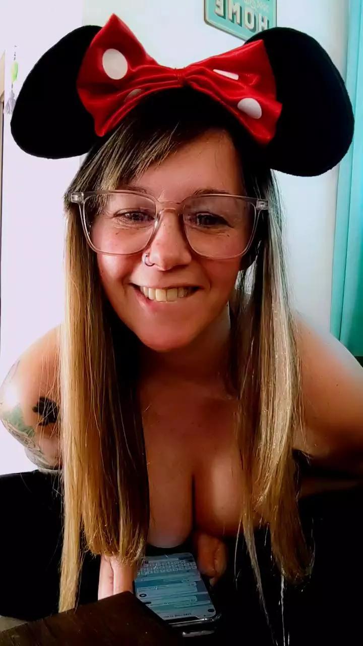 TheQueenMilf on Cam4 