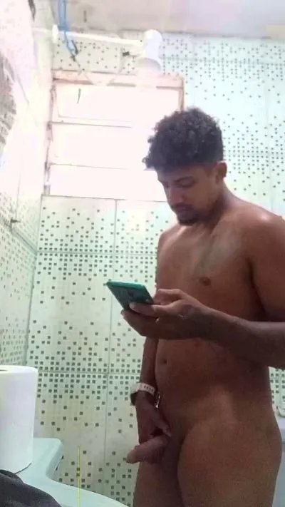 Threem232 — Freechat on Cam4