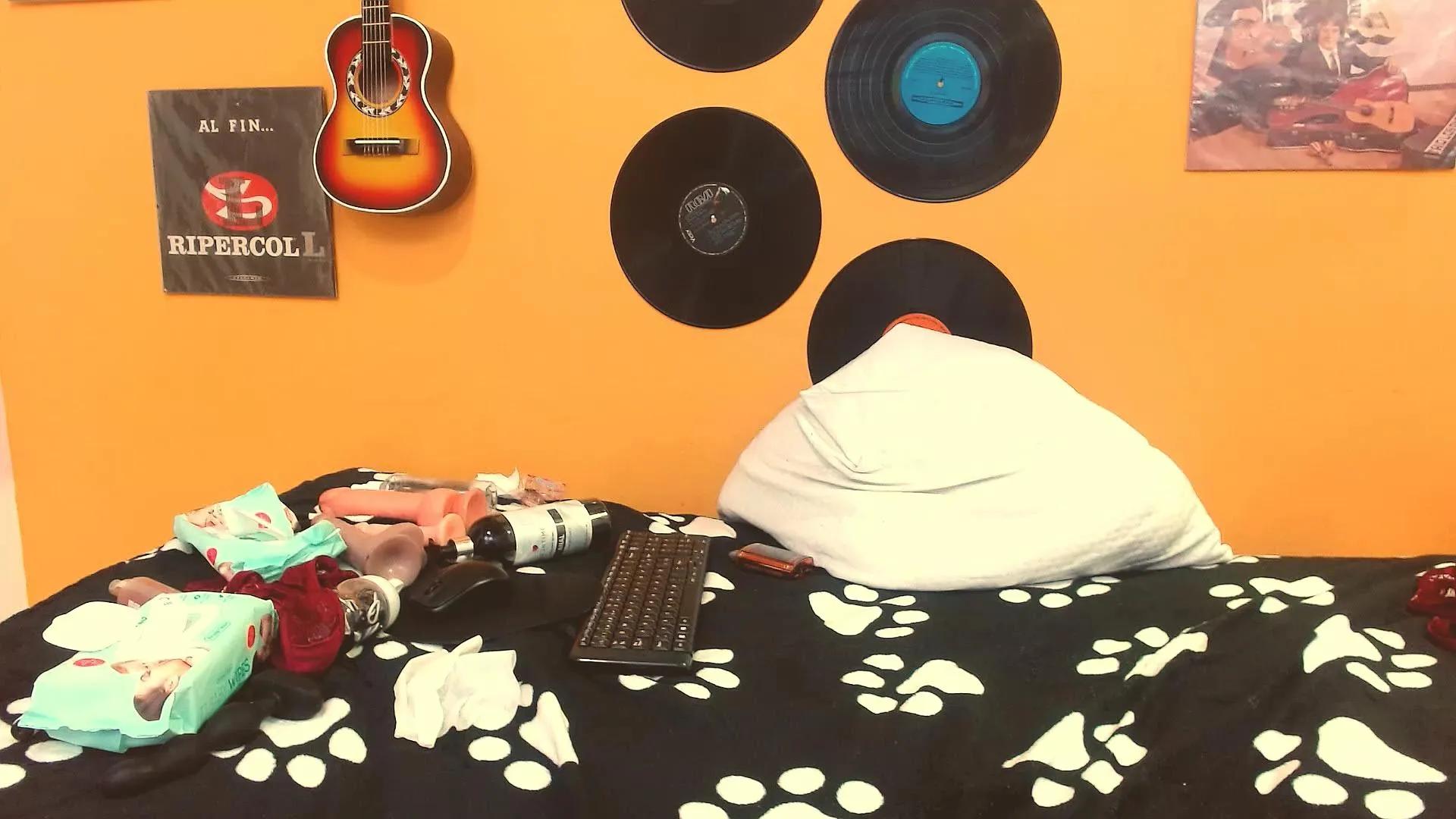 todayangel18 —  #anal #masturbation #C2C #deepthroat #AssToMouth #blowjob