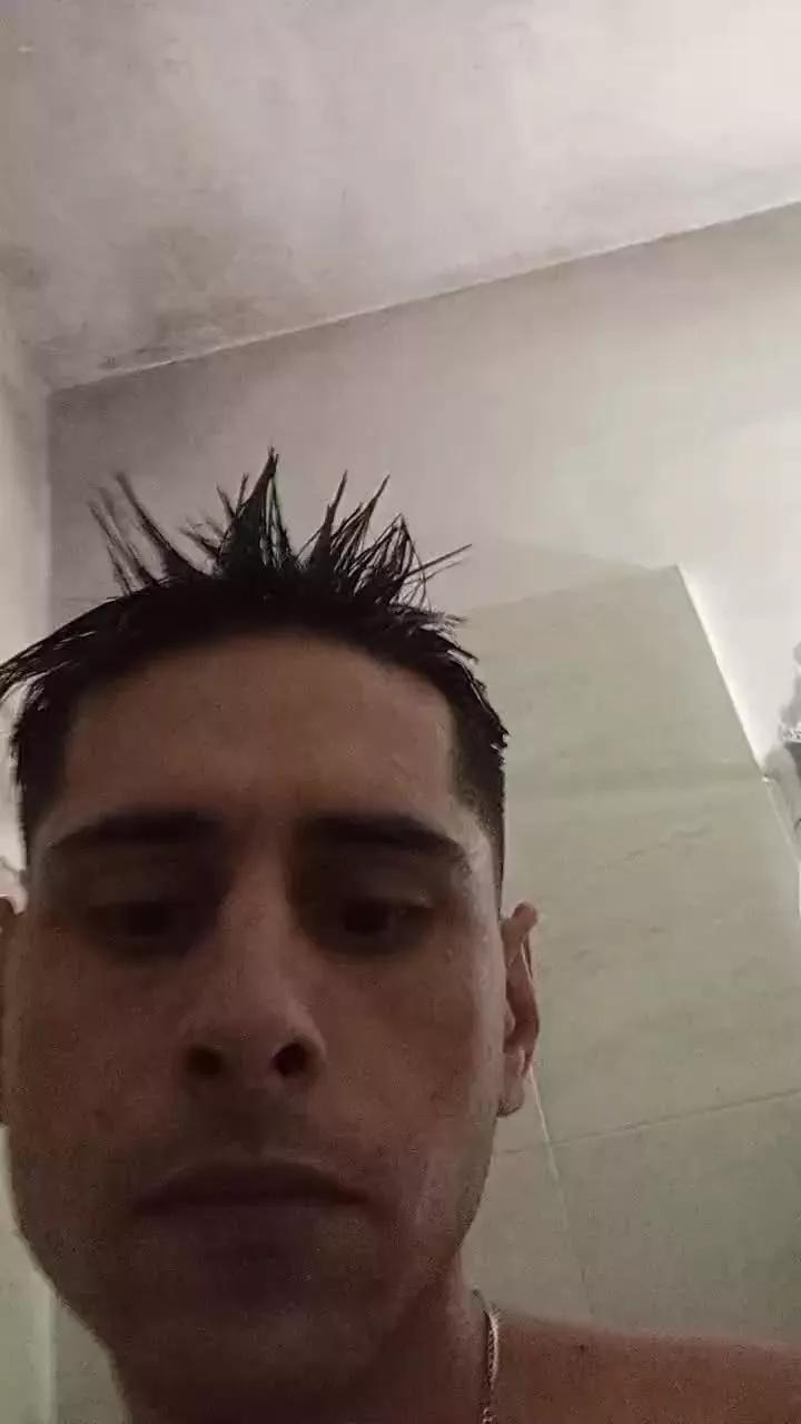 Tute_Arg on Cam4 