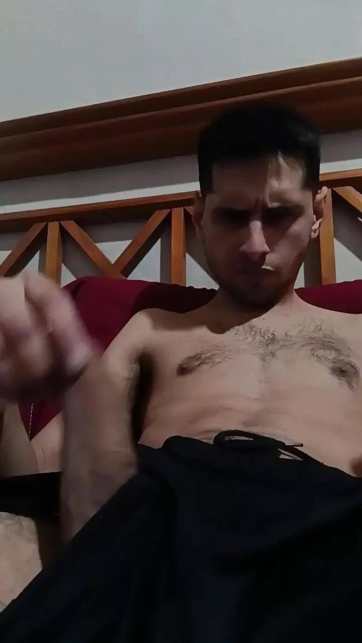 Tute_Arg on Cam4 