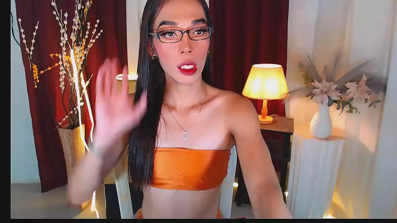 urlovelyalixza on Cam4