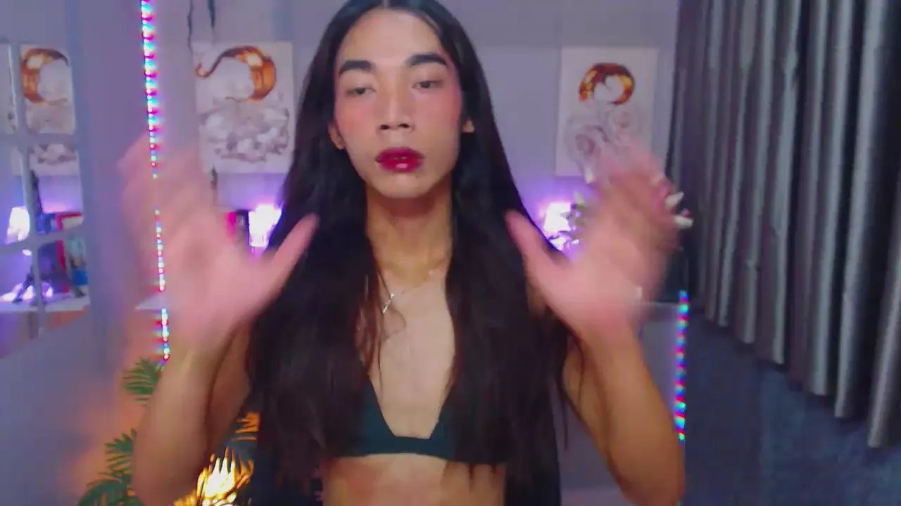 urlovelyalixza on Cam4