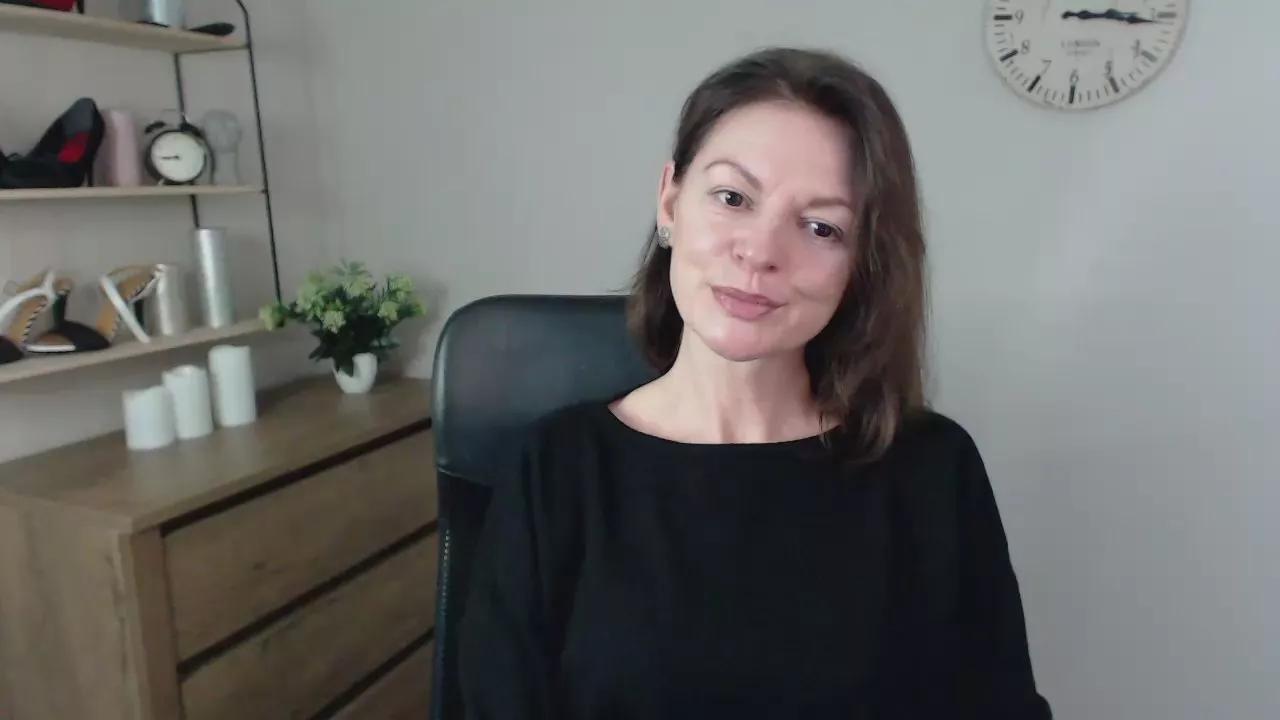 Vivian_Heart on Cam4 