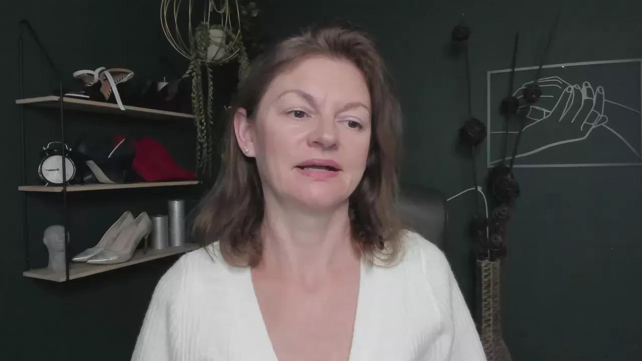 Vivian_Heart on Cam4 