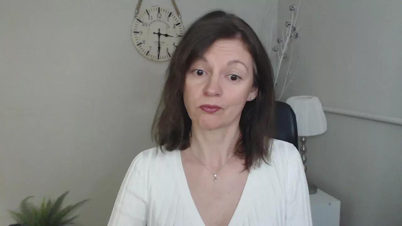 Vivian_Heart on Cam4 