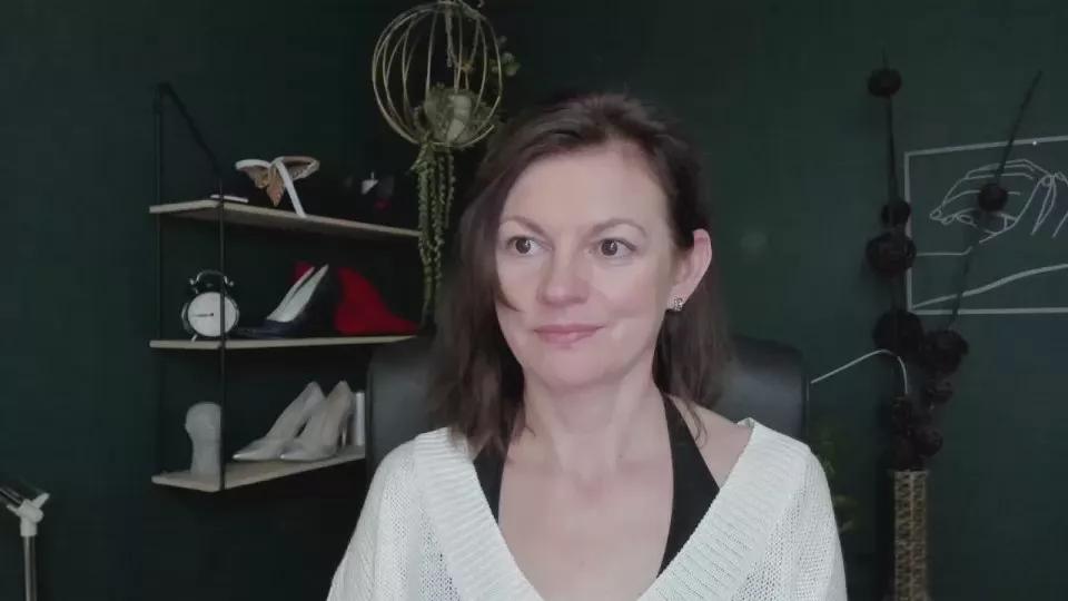 Vivian_Heart on Cam4 