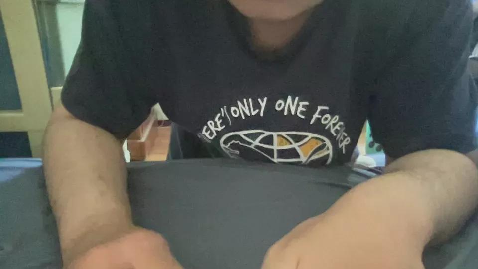 Zhengyang on Cam4 