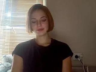 auroravargas — Goal: take off shirt - Hey, I'm Chloe and it's my first day here, lets meet! [12 tokens remaining]