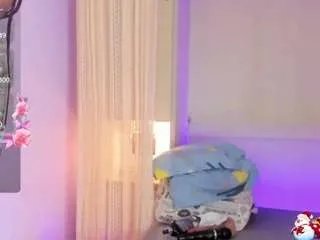 emilyystuart — let's fuck hard with my machine... [10 tokens remaining]