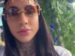 iamanna on CamSoda 