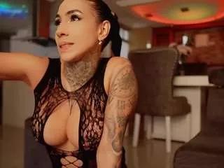 iamanna on CamSoda 