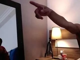 liiamthompson — hi  liiam [10 tokens remaining]