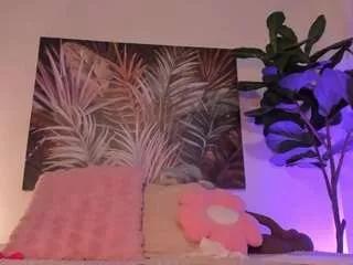 nicoleriveraa on CamSoda 