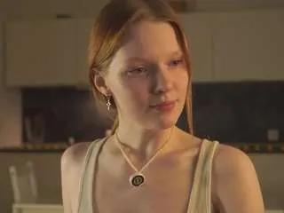 sabinabroglio — Massage my boobs [89 tokens remaining]