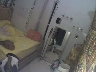 voyeurcam-hornyhostel-03 — chat