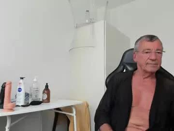 200gentleman on Chaturbate 
