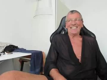 200gentleman on Chaturbate 