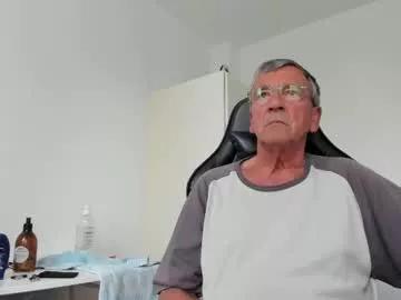 200gentleman on Chaturbate 