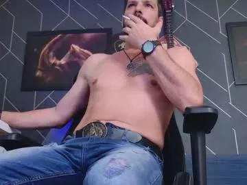 aaronbomer on Chaturbate 