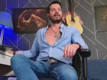 aaronbomer on Chaturbate 