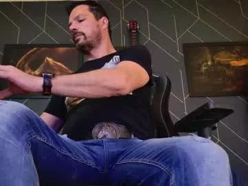 aaronbomer on Chaturbate 
