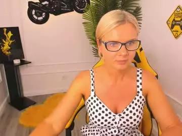 agathaklouin on Chaturbate